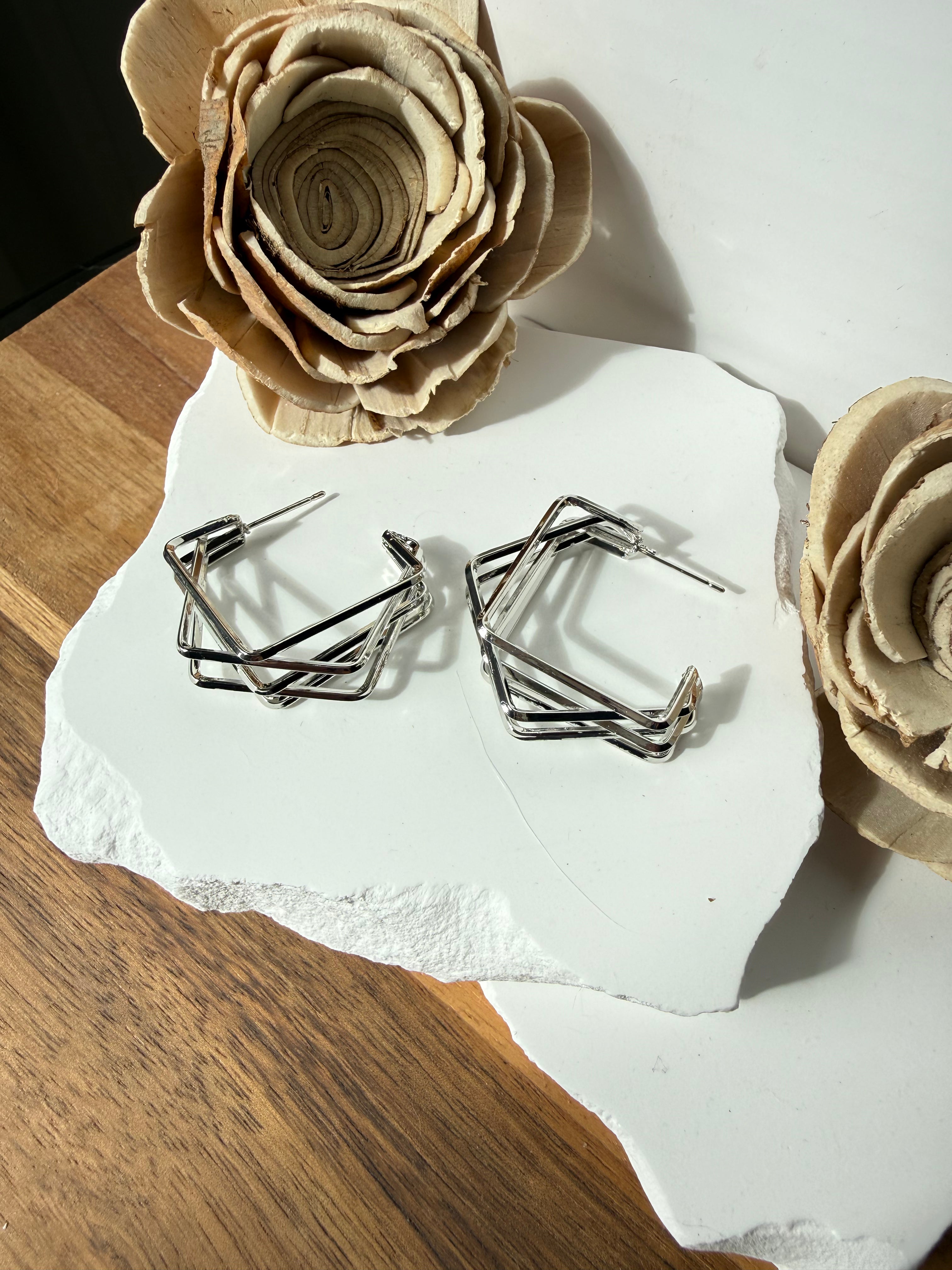The Luxe Lines - Silver