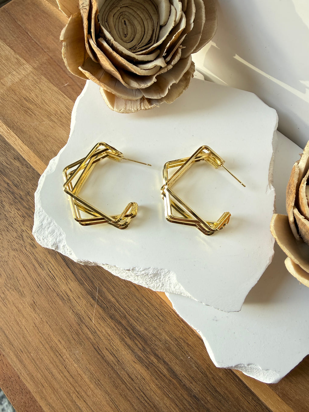 The Luxe Lines - Gold